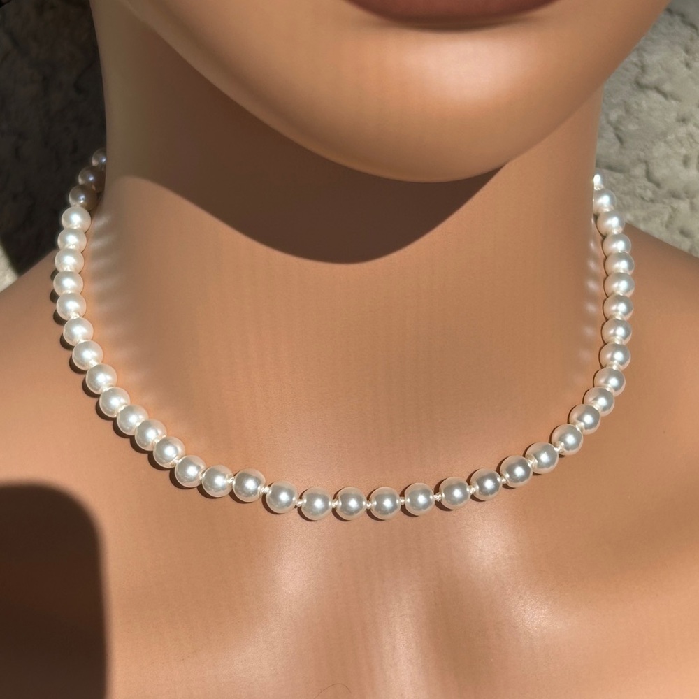 Delicate Faux White Pearl Necklace
